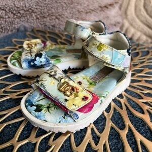 Dolce & Gabbana Multicolor Floral Kids Sandals